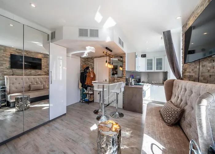 Beautiful Rue D'antibes Apartmán *